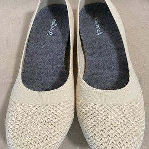 New ALLBIRDS Cream Tree Breezers Size 6.5